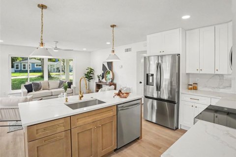 Villa ou maison à vendre à Orlando, Floride: 3 chambres, 155.43 m2 № 2388380 - photo 11