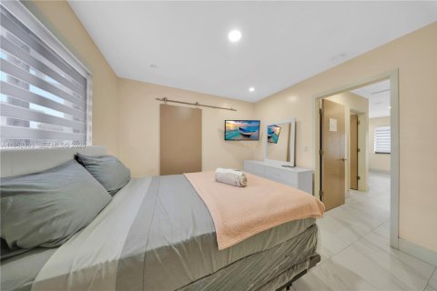 Immobilier commercial à vendre à Hialeah, Floride: 205.41 m2 № 2153217 - photo 30