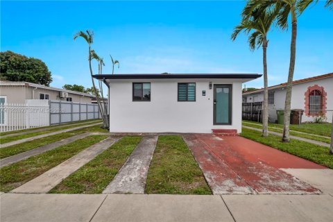 Immobilier commercial à vendre à Hialeah, Floride: 205.41 m2 № 2153217 - photo 4