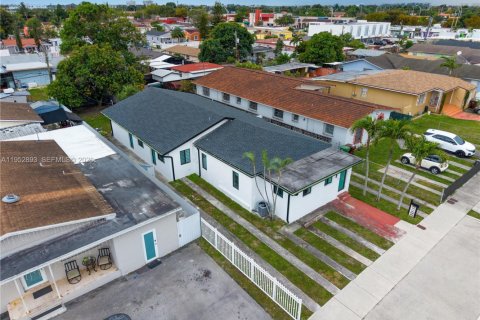 Immobilier commercial à vendre à Hialeah, Floride: 205.41 m2 № 2153217 - photo 19