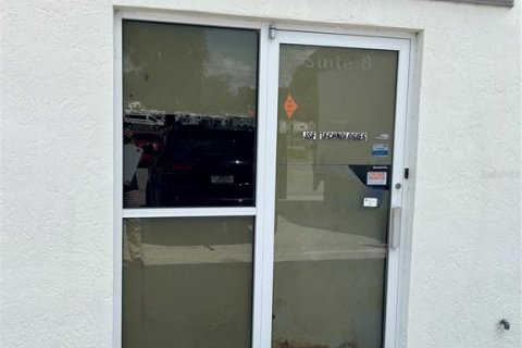 Immobilier commercial à Ocala, Floride 2107.95 m2 № 2412636