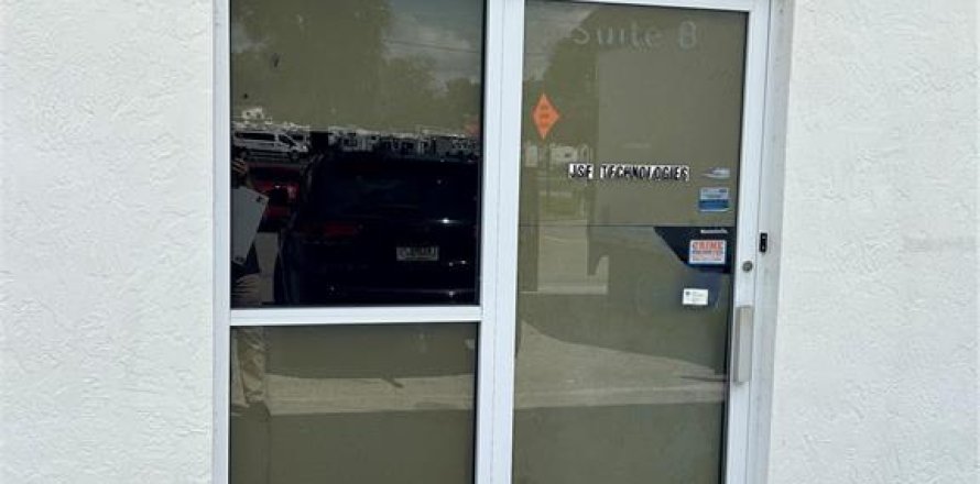 Immobilier commercial à Ocala, Floride 2107.95 m2 № 2412636