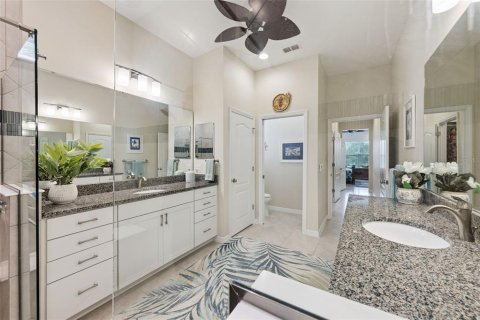 Villa ou maison à vendre à Kissimmee, Floride: 3 chambres, 219.25 m2 № 2434468 - photo 30