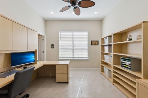 Villa ou maison à vendre à Kissimmee, Floride: 3 chambres, 219.25 m2 № 2434468 - photo 23