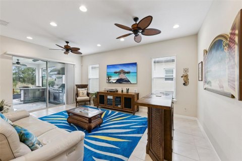 Villa ou maison à vendre à Kissimmee, Floride: 3 chambres, 219.25 m2 № 2434468 - photo 8