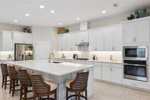 Villa ou maison à vendre à Kissimmee, Floride: 3 chambres, 219.25 m2 № 2434468 - photo 12