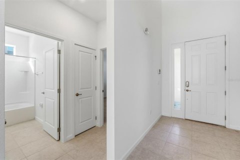 House in Kissimmee, Florida 8 bedrooms, 301.75 sq.m. № 2403430 - photo 5