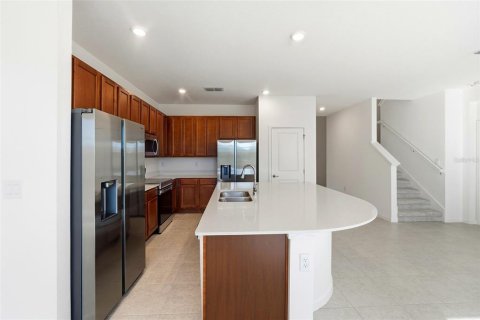 House in Kissimmee, Florida 8 bedrooms, 301.75 sq.m. № 2403430 - photo 18