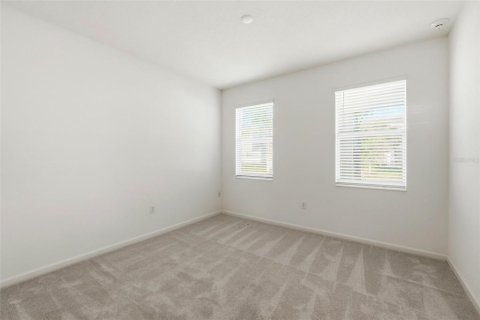 House in Kissimmee, Florida 8 bedrooms, 301.75 sq.m. № 2403430 - photo 30