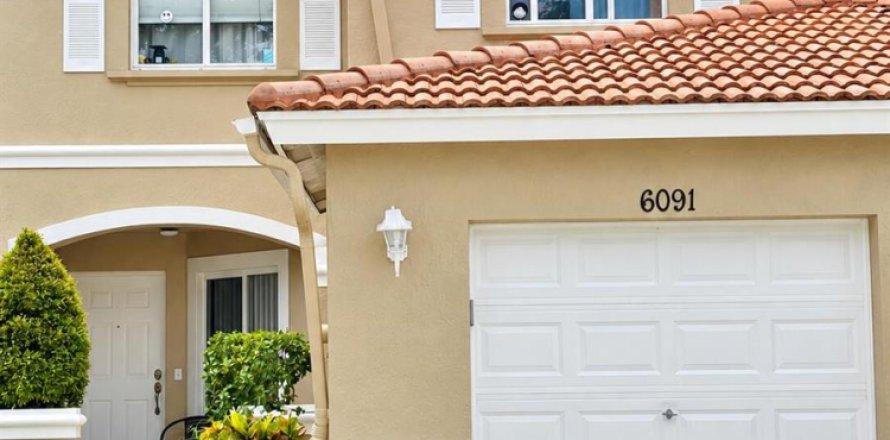 Townhouse in Royal Palm Beach, Florida 3 bedrooms, 151.15 sq.m. № 2388073