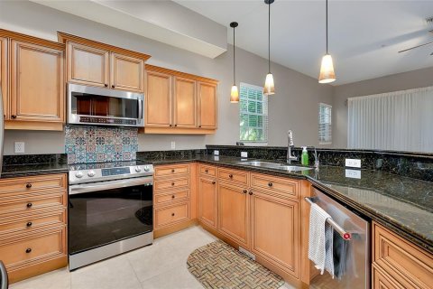 Townhouse in Sarasota, Florida 3 bedrooms, 204.01 sq.m. № 2098268 - photo 17