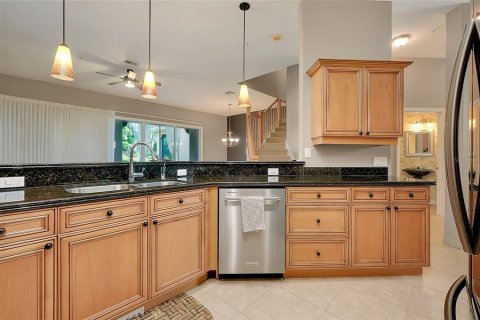 Townhouse in Sarasota, Florida 3 bedrooms, 204.01 sq.m. № 2098268 - photo 20