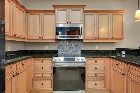 Townhouse in Sarasota, Florida 3 bedrooms, 204.01 sq.m. № 2098268 - photo 19