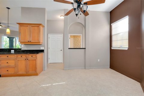 Townhouse in Sarasota, Florida 3 bedrooms, 204.01 sq.m. № 2098268 - photo 13