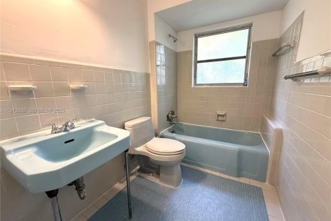 Villa ou maison à louer à Miami Beach, Floride: 4 chambres, 176.7 m2 № 2042729 - photo 19