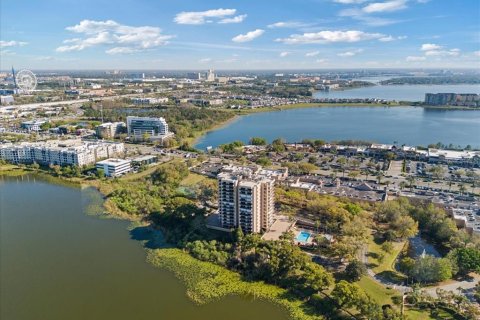 Снять в аренду кондоминиум в Орландо, Флорида 2 комнаты, 173.73м2, № 2207851 - фото 4