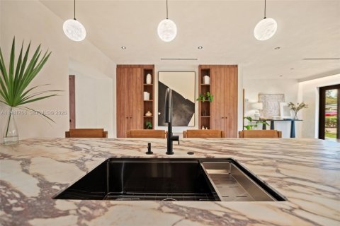 Villa ou maison à vendre à North Miami, Floride: 3 chambres, 176.51 m2 № 2048117 - photo 9