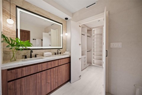 Villa ou maison à vendre à North Miami, Floride: 3 chambres, 176.51 m2 № 2048117 - photo 22