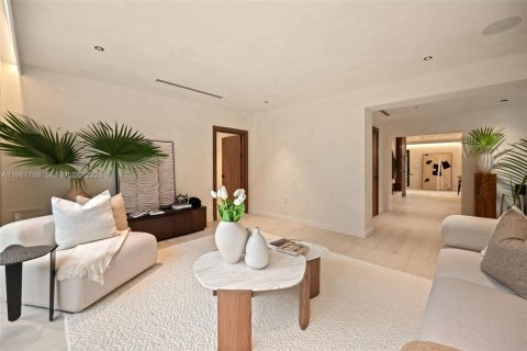 Villa ou maison à vendre à North Miami, Floride: 3 chambres, 176.51 m2 № 2048117 - photo 17