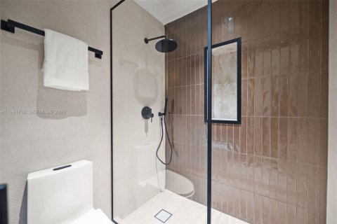 Villa ou maison à vendre à North Miami, Floride: 3 chambres, 176.51 m2 № 2048117 - photo 29