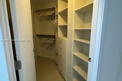 Condo in Miami Beach, Florida, 2 bedrooms  № 1944869 - photo 10