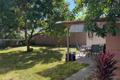 Immobilier commercial à vendre à Miami, Floride: 157 m2 № 2008746 - photo 19