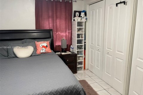 Immobilier commercial à vendre à Miami, Floride: 157 m2 № 2008746 - photo 14