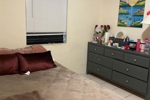 Immobilier commercial à vendre à Miami, Floride: 157 m2 № 2008746 - photo 8