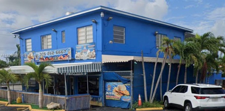 Propiedad comercial en Miami, Florida № 1988581