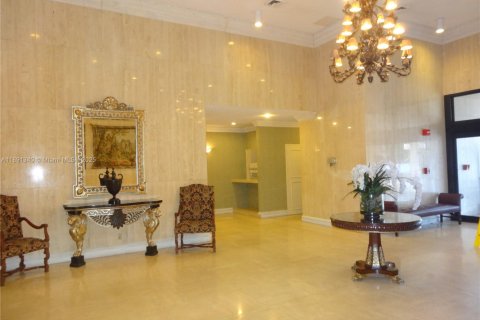Copropriété à louer à Hallandale Beach, Floride: 1 chambre, 92.9 m2 № 1944584 - photo 13