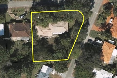 Villa ou maison à vendre à Biscayne Park, Floride: 2 chambres, 177.26 m2 № 2301895 - photo 23