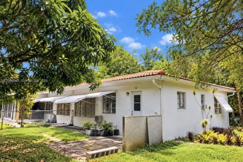 Villa ou maison à vendre à Biscayne Park, Floride: 2 chambres, 177.26 m2 № 2301895 - photo 21
