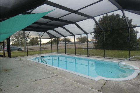 House in Port Charlotte, Florida 3 bedrooms, 120.4 sq.m. № 1721103 - photo 8