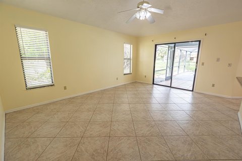 Casa en venta en Port St. Lucie, Florida, 3 dormitorios, 177.26 m2 № 2078301 - foto 11