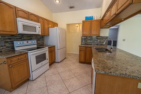 Casa en venta en Port St. Lucie, Florida, 3 dormitorios, 177.26 m2 № 2078301 - foto 7