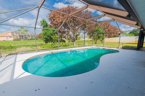 Casa en venta en Port St. Lucie, Florida, 3 dormitorios, 177.26 m2 № 2078301 - foto 22