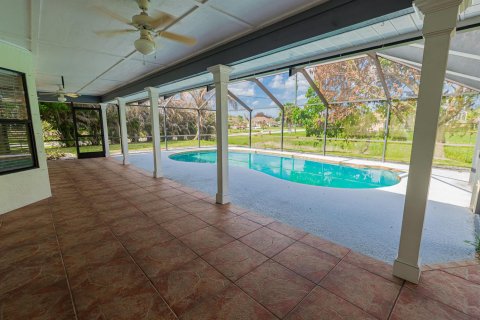 Casa en venta en Port St. Lucie, Florida, 3 dormitorios, 177.26 m2 № 2078301 - foto 24