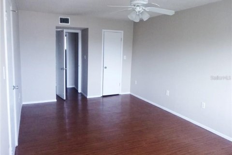 Condominio en alquiler en Bradenton, Florida, 1 dormitorio, 71.35 m2 № 1791376 - foto 3