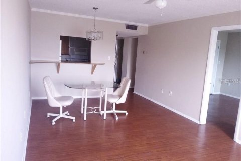 Condominio en alquiler en Bradenton, Florida, 1 dormitorio, 71.35 m2 № 1791376 - foto 5