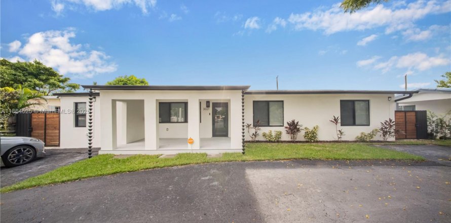 House in Miami, Florida 3 bedrooms, 164.16 sq.m. № 1892702