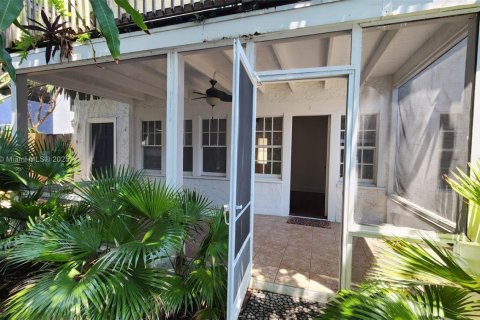 Condominio en alquiler en West Palm Beach, Florida, 1 dormitorio № 2036636 - foto 4