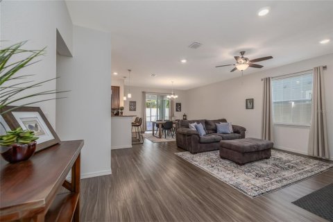 Casa en venta en Palm Coast, Florida, 4 dormitorios, 183.3 m2 № 2383770 - foto 5