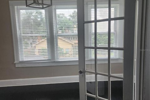 Apartment in Saint Petersburg, Florida 2 bedrooms, 85.93 sq.m. № 1910829 - photo 5