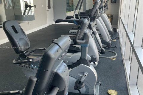 Copropriété à louer à Miami, Floride: 2 chambres, 136.29 m2 № 1945460 - photo 27