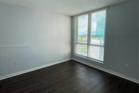 Copropriété à louer à Miami, Floride: 2 chambres, 136.29 m2 № 1945460 - photo 11