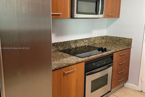 Copropriété à louer à Miami, Floride: 2 chambres, 136.29 m2 № 1945460 - photo 6