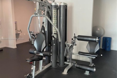 Copropriété à louer à Miami, Floride: 2 chambres, 136.29 m2 № 1945460 - photo 24