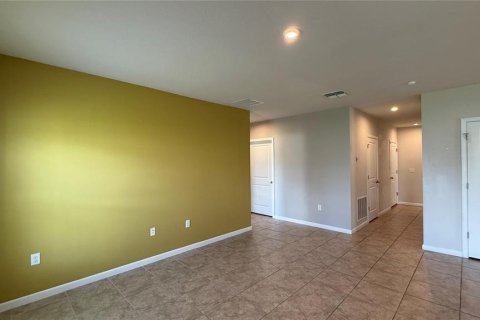 Villa ou maison à louer à Winter Haven, Floride: 3 chambres, 120.96 m2 № 1841778 - photo 13