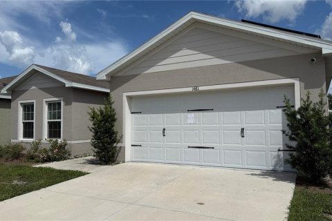 Villa ou maison à louer à Winter Haven, Floride: 3 chambres, 120.96 m2 № 1841778 - photo 2