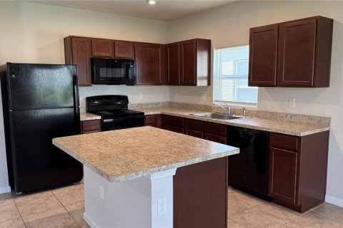 Casa en alquiler en Winter Haven, Florida, 3 dormitorios, 120.96 m2 № 1841778 - foto 16